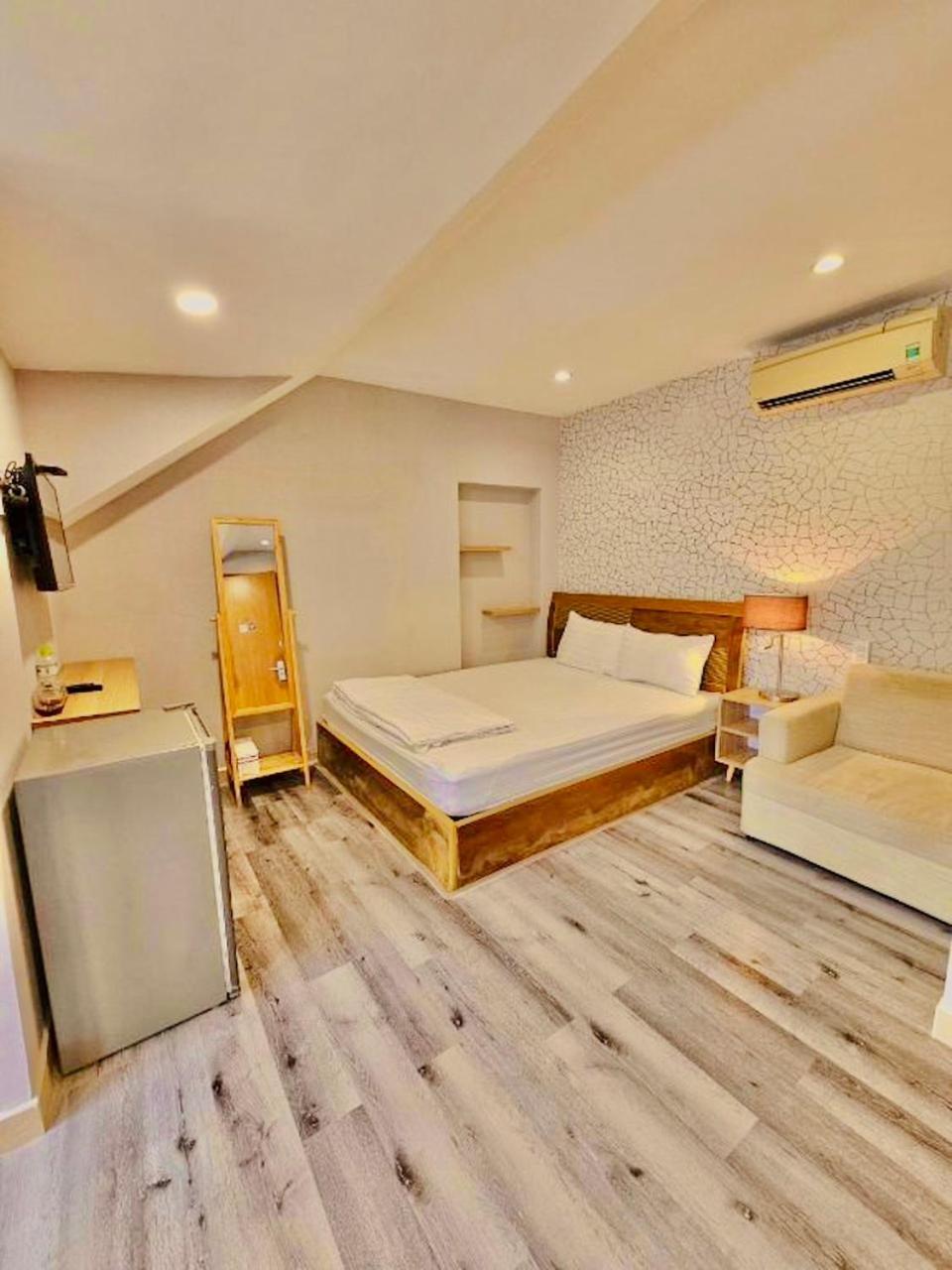 Simmi 5 Hotel & Apartment Хошимін Екстер'єр фото